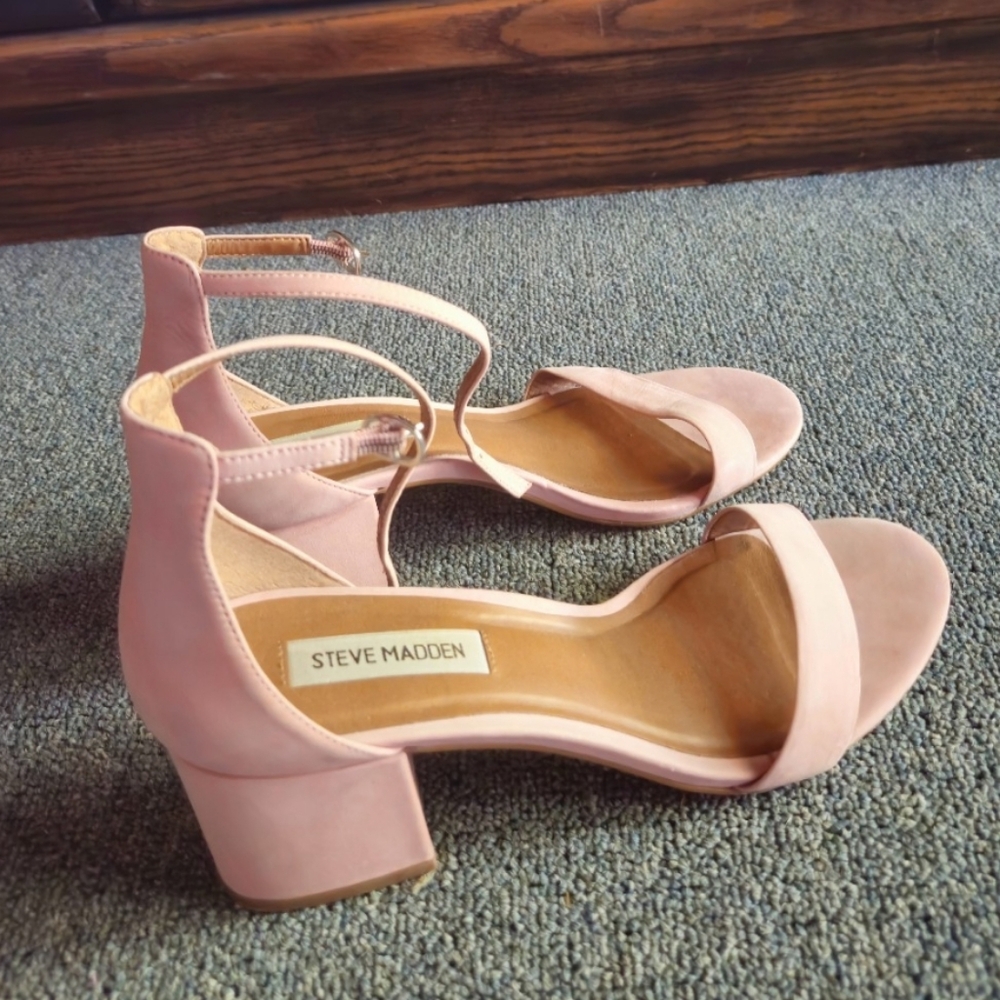 Steve Madden Irene Pink Blick Heels Size 8.5
